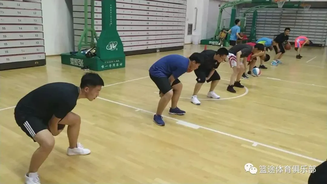 如何为不同水平的球员制定个性化的篮球训练策略_1